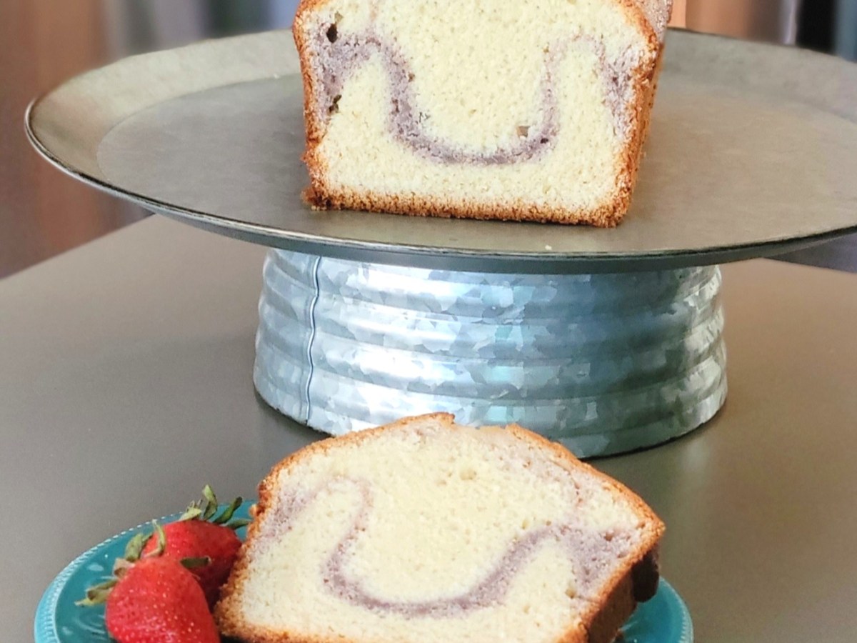 Strawberries & Cream Loaf&nbsp;Cake